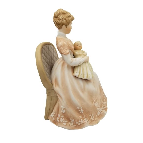 Vintage 1981 Enesco Treasured Memories A Mothers Love Figurine Mother and Child - Picture 2 of 8